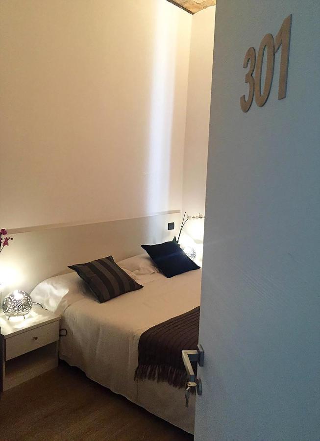 Giuturna Boutique Hotel Рим Экстерьер фото